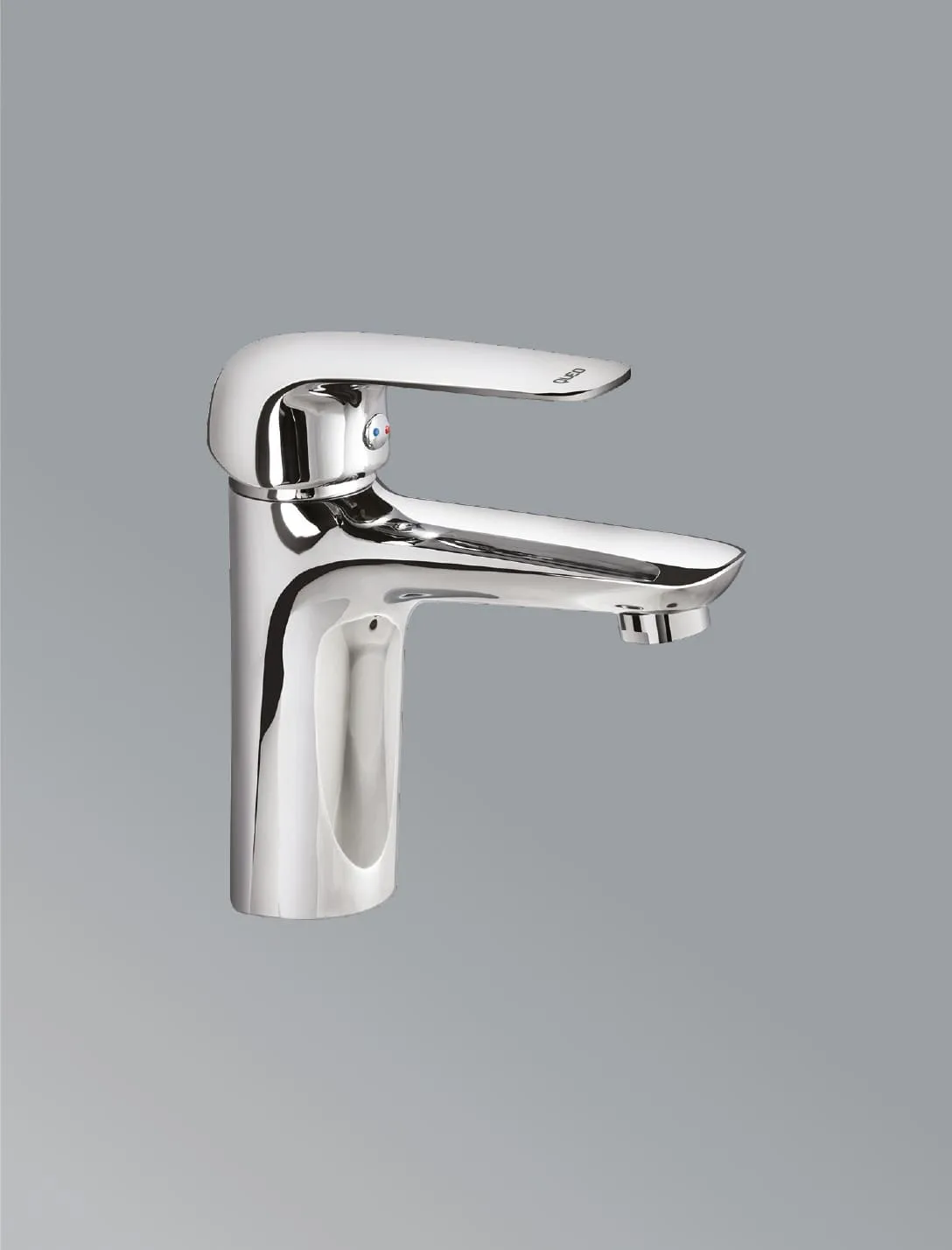 single-control-basin-faucet-in-polished-chrome-8