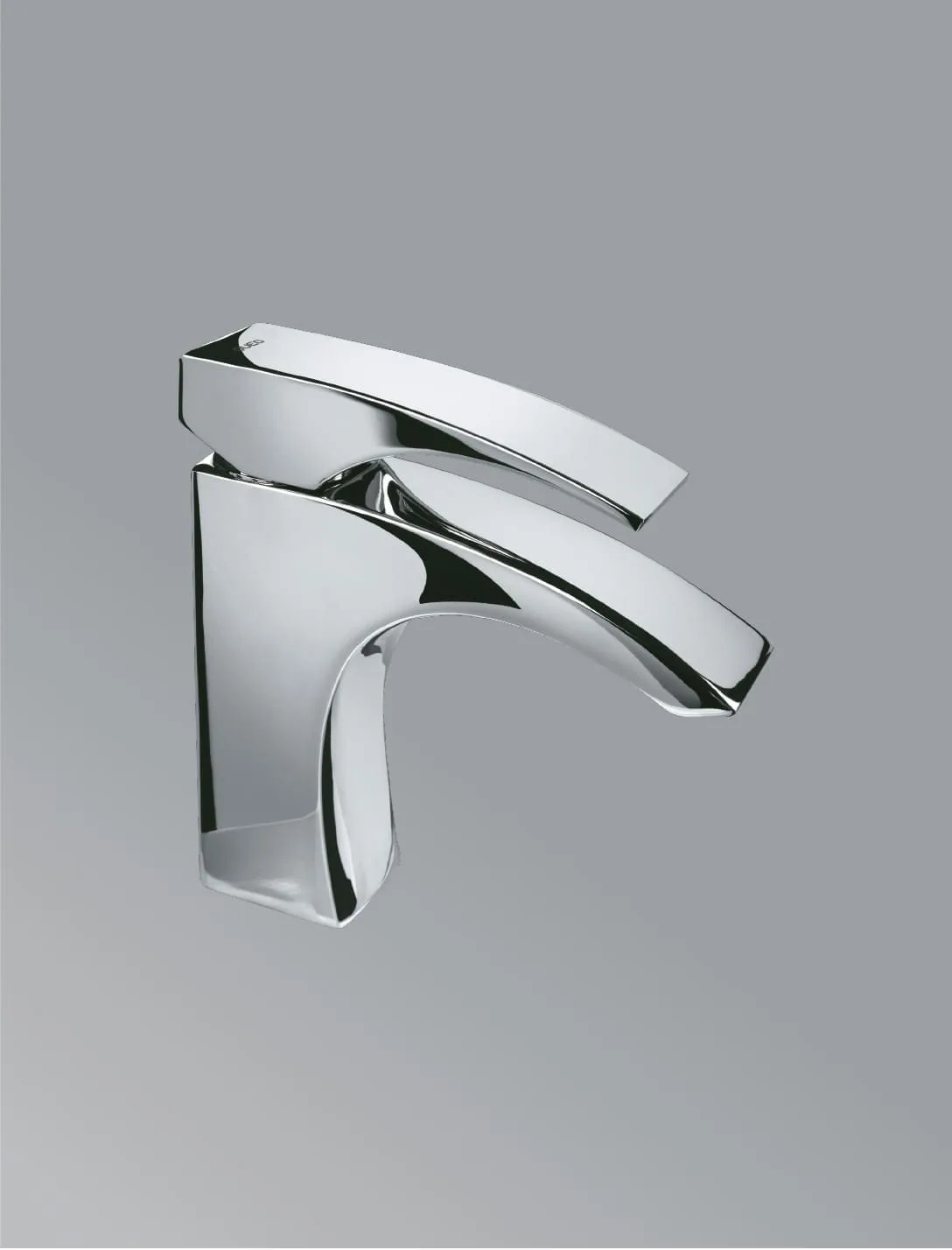 single-control-basin-faucet-in-polished-chrome-5