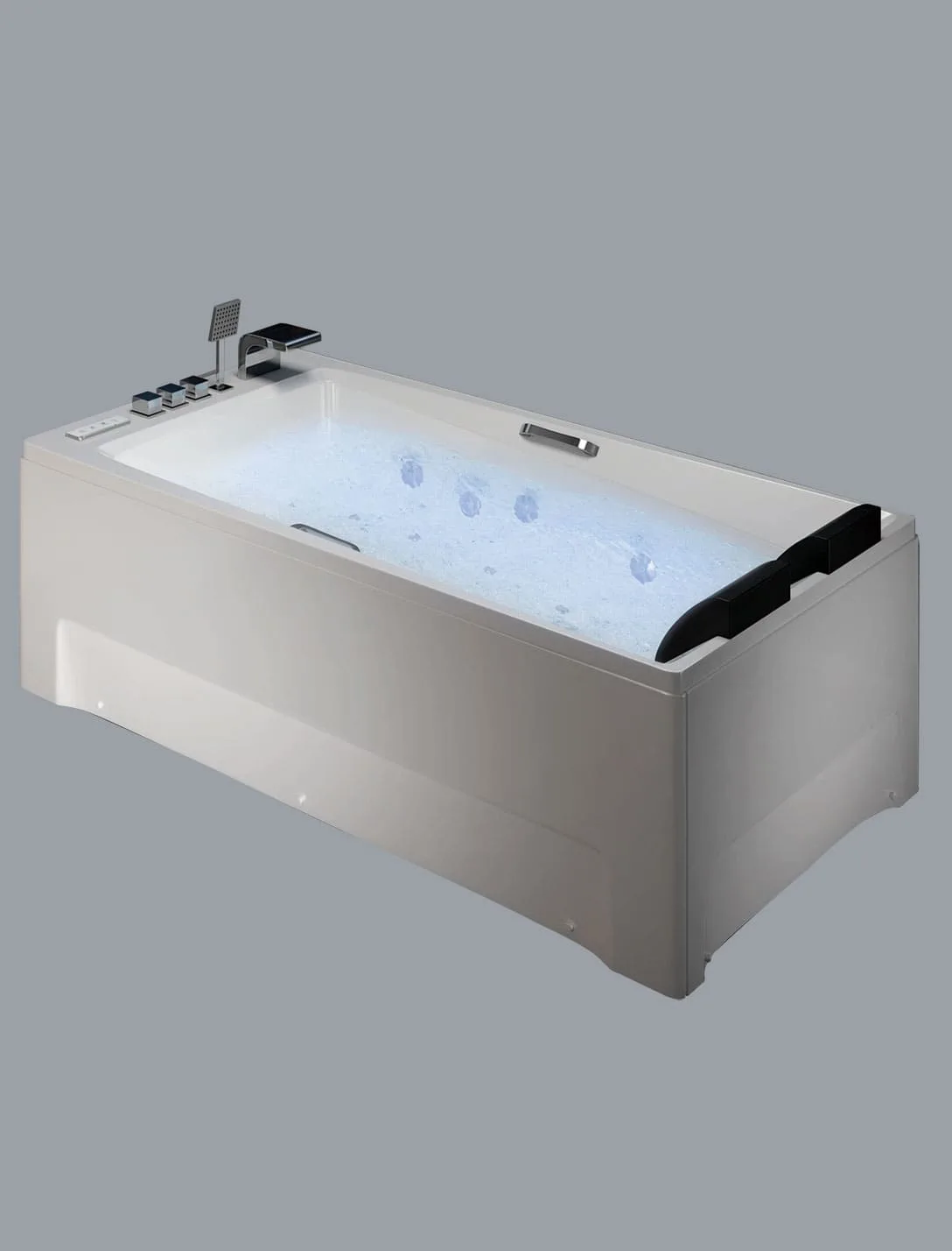 Romance Extenso Bathtub with Divertors on left